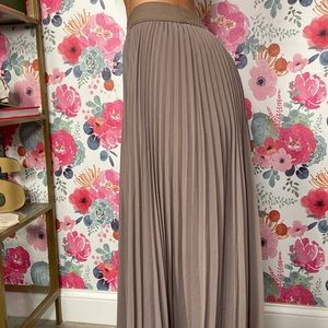 BCBG MAXAZRIA Pleated Maxi Skirt